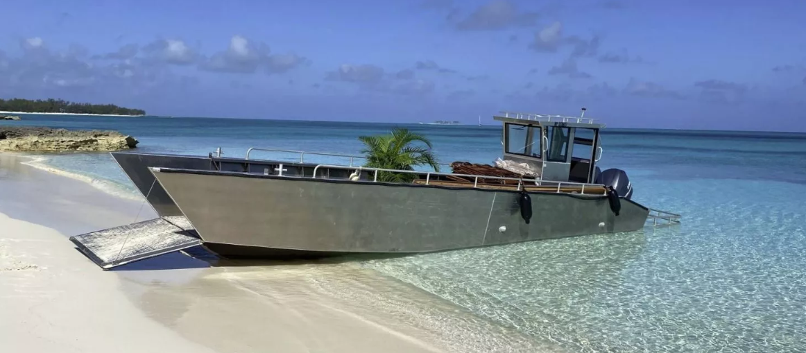 Алюминиевый десантный корабль