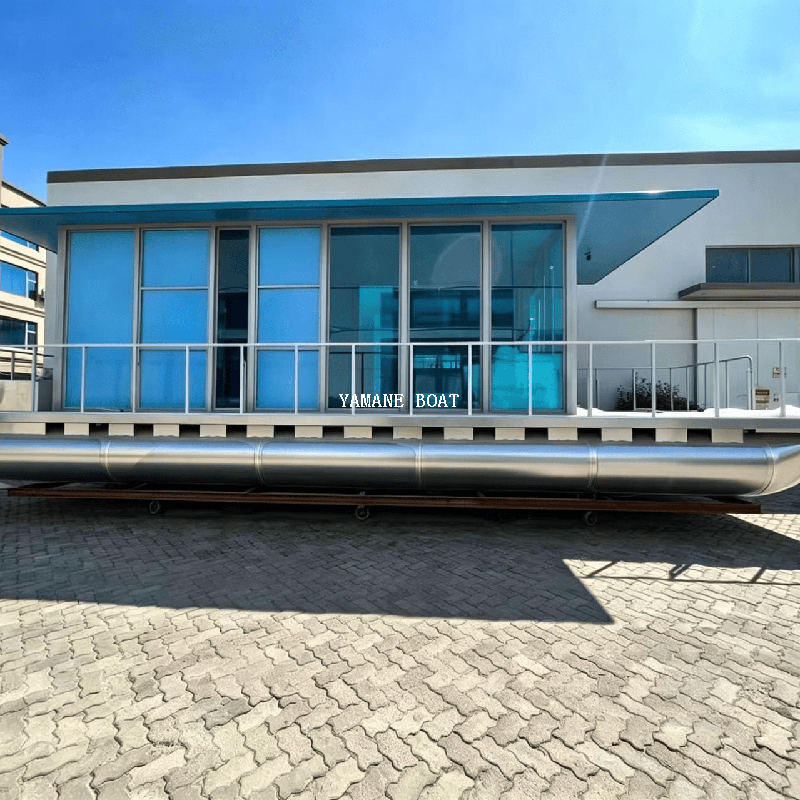 11-метровая понтонная лодка со стеклянным домом Yamane Ryu Yacht Factory