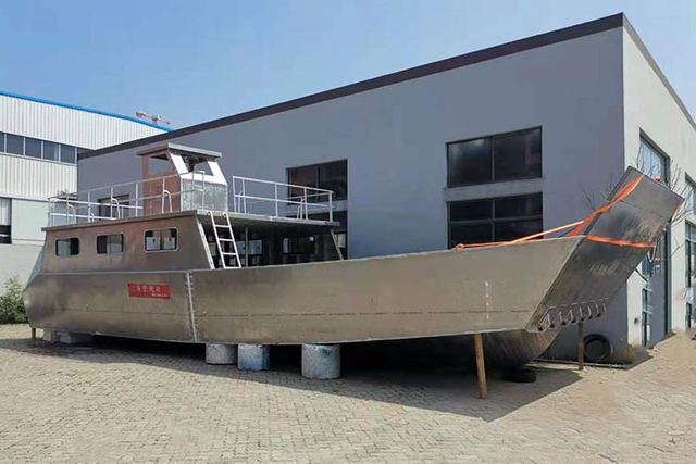 алюминий-алюминий-десантный-судно-для-перевозки-грузовых-материалов-транспортных средств-и-пассажиров1